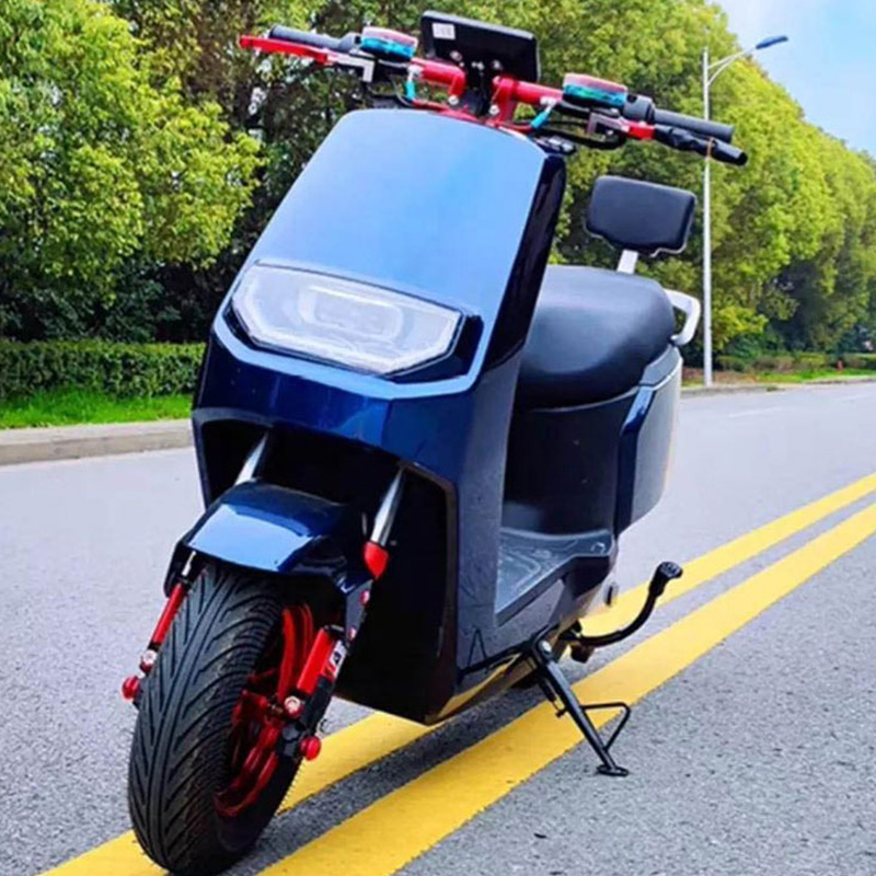 Hot Sale Elmotorcykel 3000W Streetbike Scooter Elmotorcykeldelar CKD